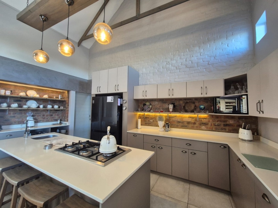 3 Bedroom Property for Sale in Blue Mountain Village Western Cape